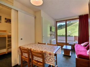 Appartement 2 pièces au pied des pistes avec terrasse et casiers à skis - FR-1-455-120